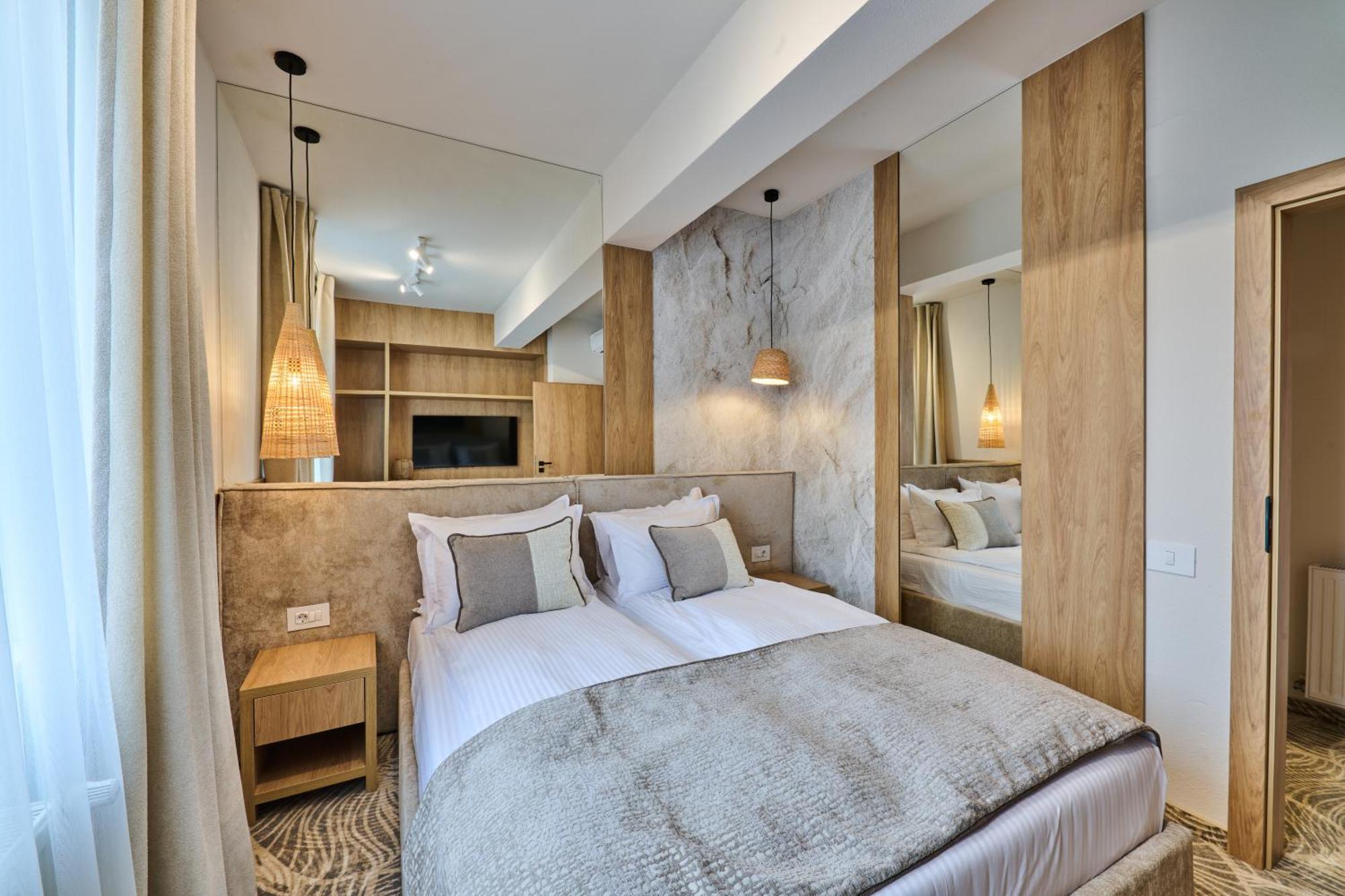Hotel Serenity Тимишоара Экстерьер фото