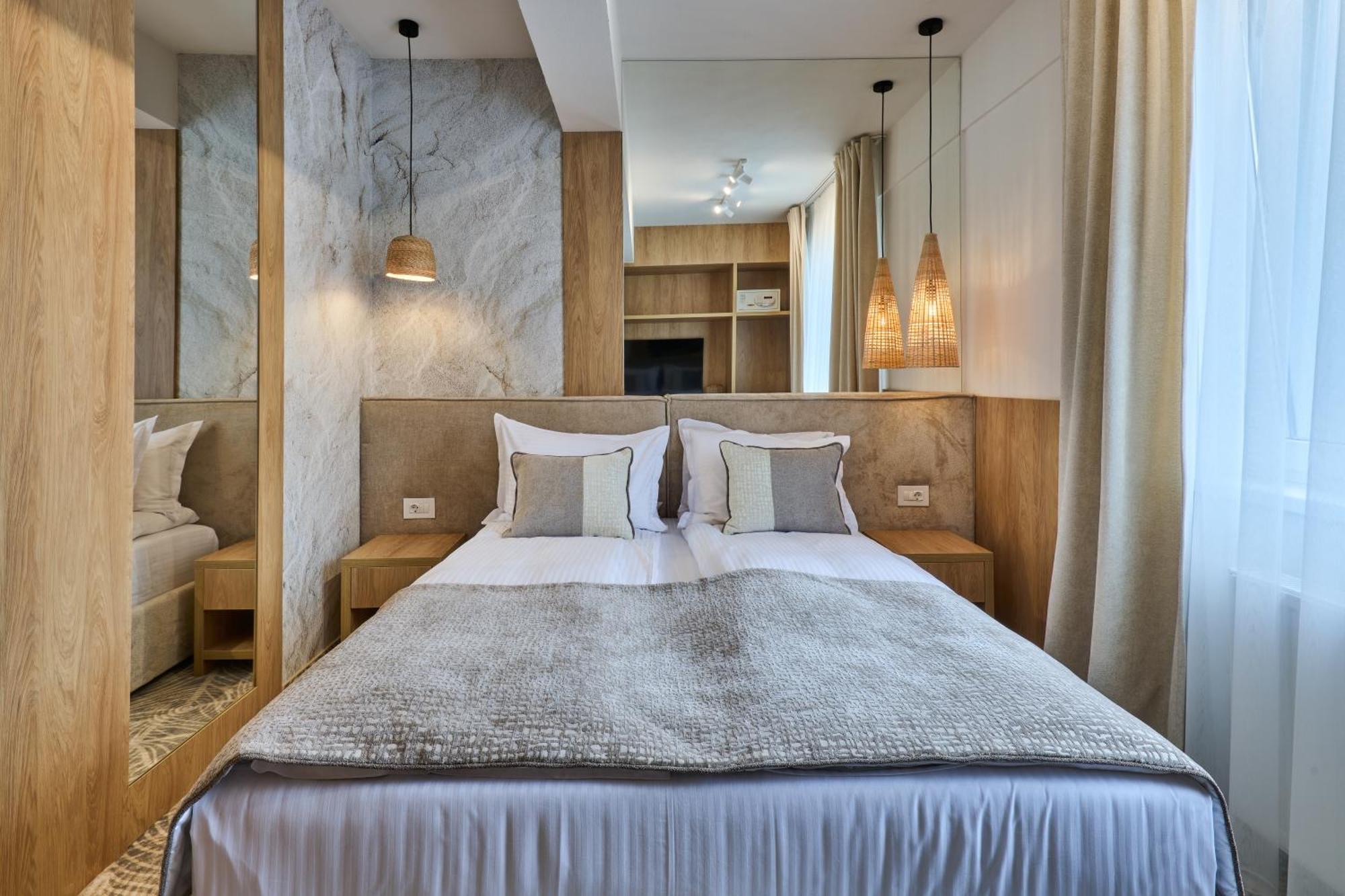 Hotel Serenity Тимишоара Экстерьер фото