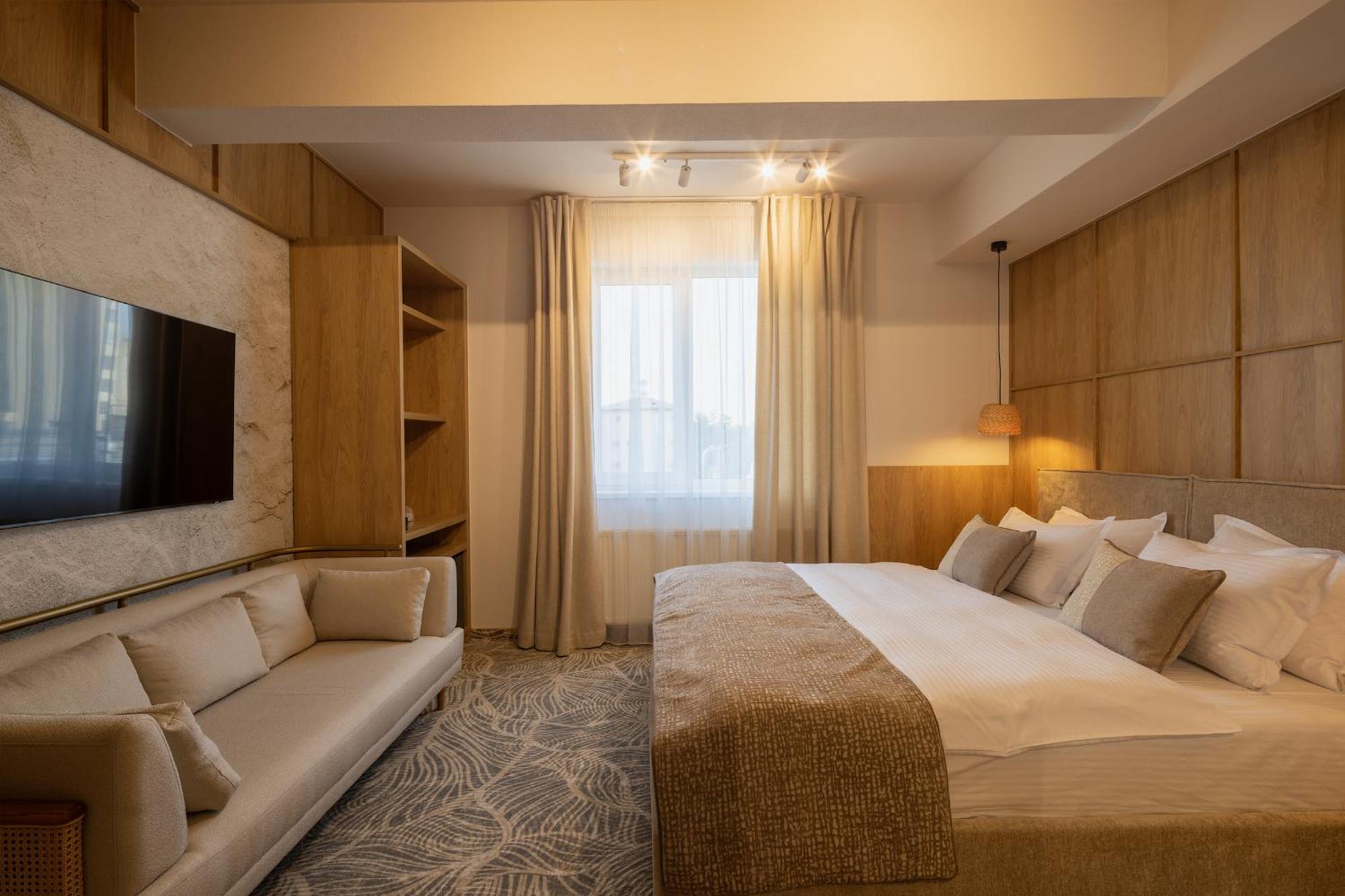 Hotel Serenity Тимишоара Экстерьер фото