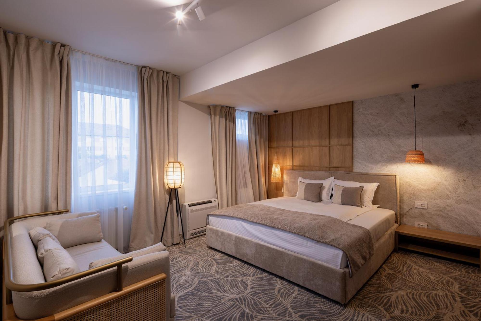 Hotel Serenity Тимишоара Экстерьер фото