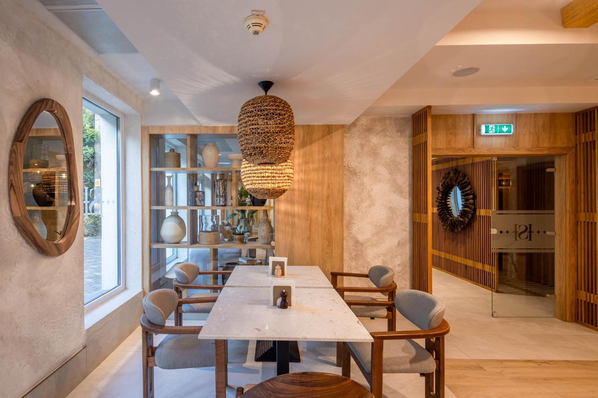 Hotel Serenity Тимишоара Экстерьер фото